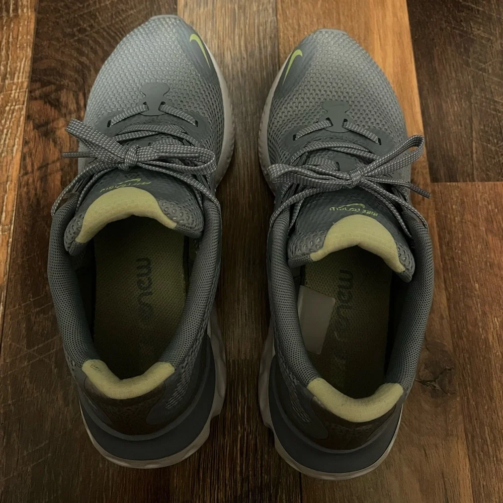 EUC Women's Nike Renew Blue & Gray Running Shoes - Picture 8 of 8